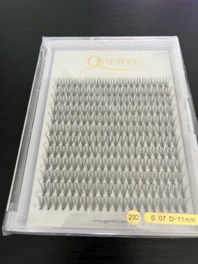 Quewel Individual Eyelash Clusters